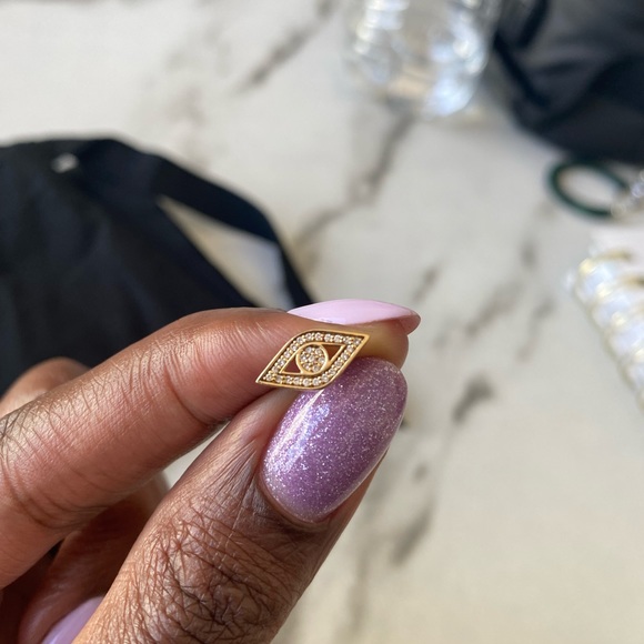 CRYSTAL EVIL EYE EARRING - Picture 3 of 5